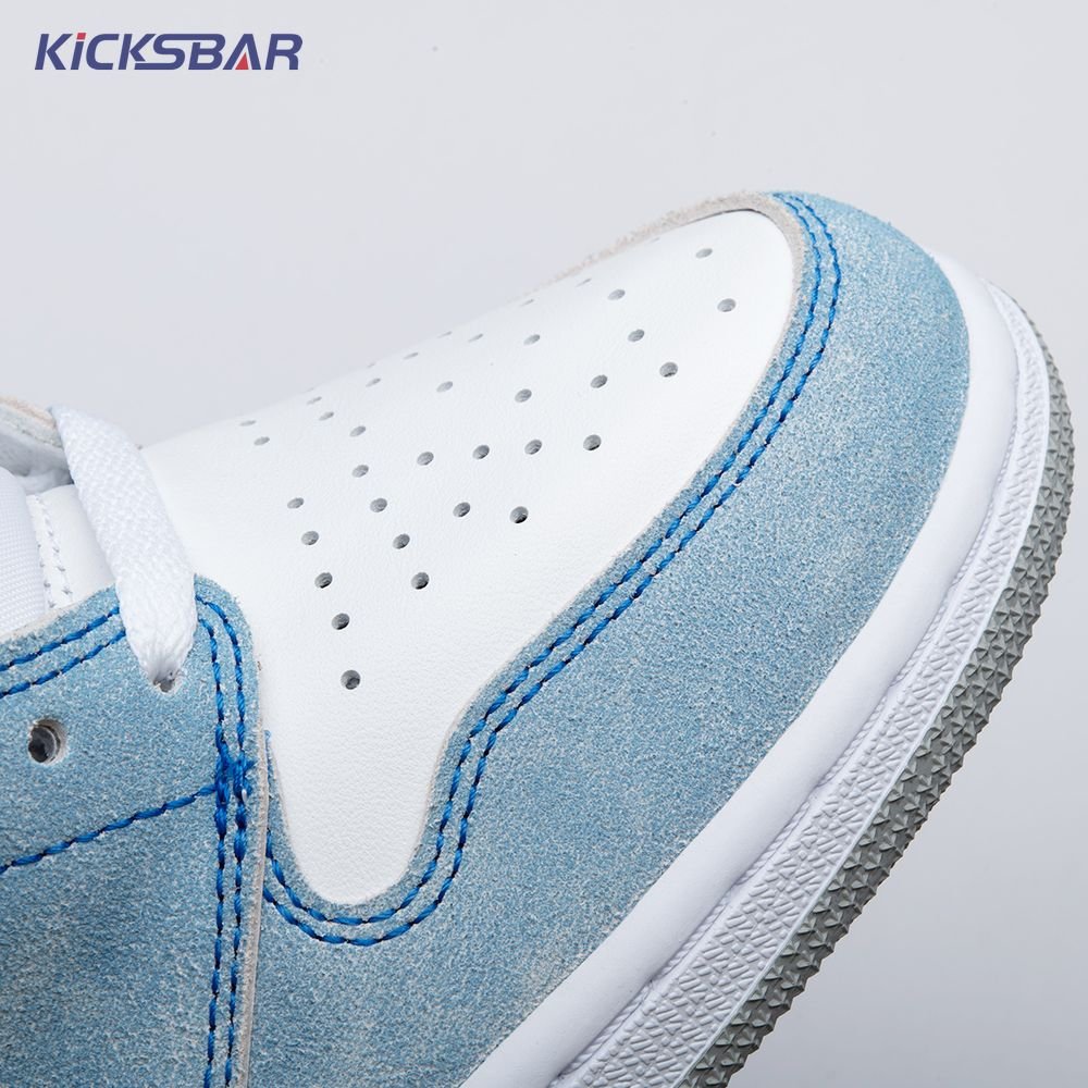 Jordan 1 Retro High OG Hyper Royal 555088 402 Unisex - Image 11