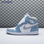Jordan 1 Retro High OG Hyper Royal 555088 402 Unisex - Image 3