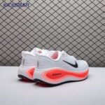 Nike Vomero Plus Extra Wide White Bright Crimson Black IH3251-100 Unisex - Image 8